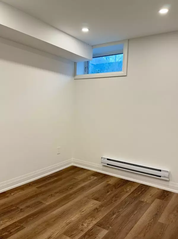 Toronto C07, ON M2N 1B6,12 Franklin AVE #Suite C(Basement)