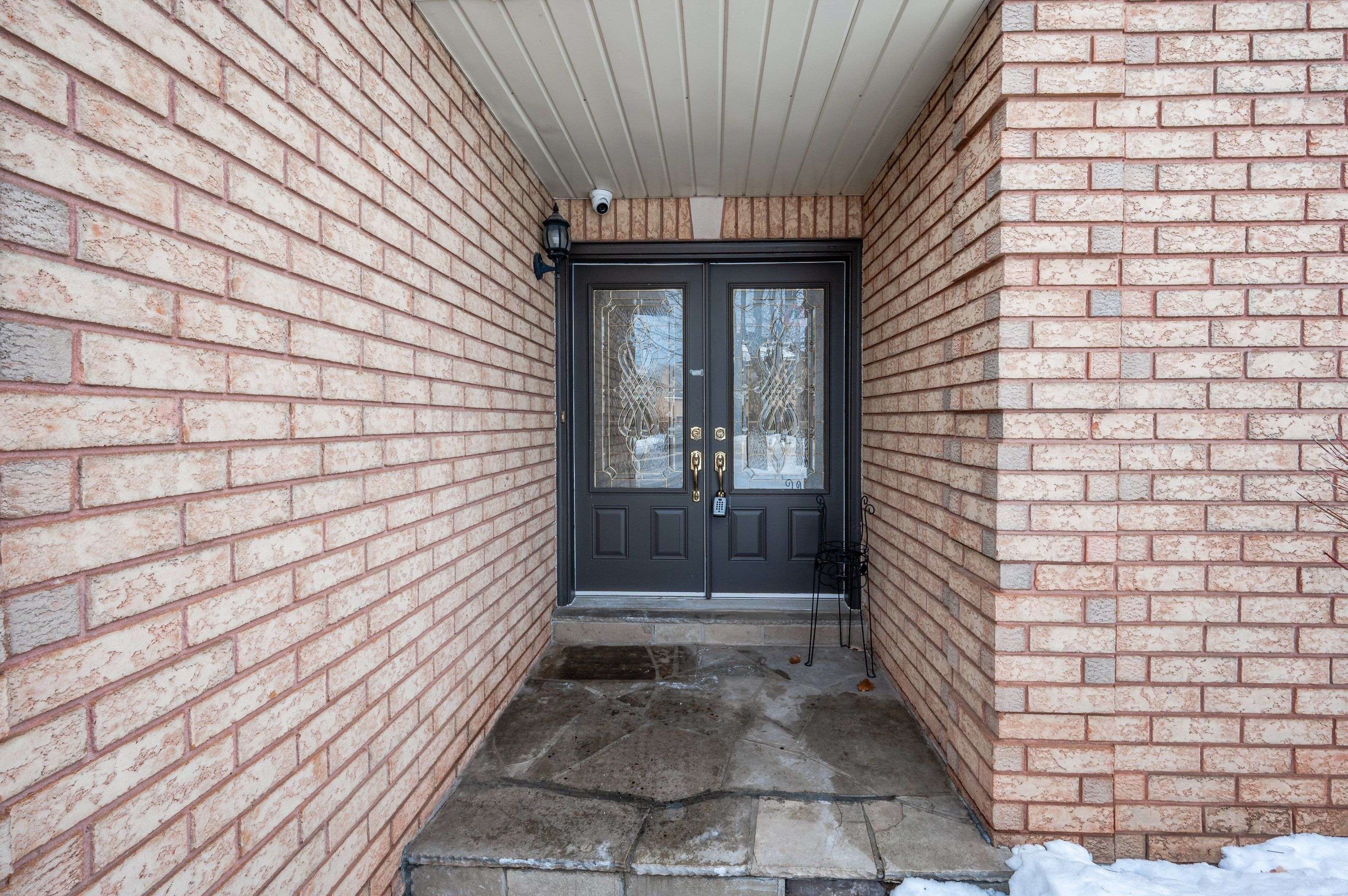 Oakville, ON L6H 5Z6,85 HOWELL RD