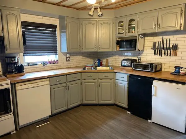 Southgate, ON N0C 1B0,141 Young ST