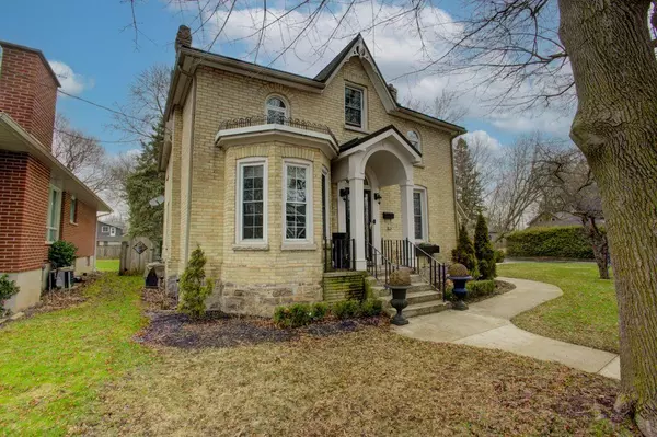 Wellington North, ON N0G 1A0,116 Walton ST