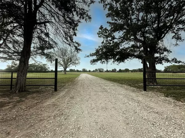 1796 County Road 2540, Quinlan, TX 75474