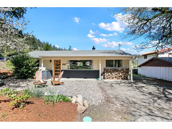 3047 FLORAL HILL DR, Eugene, OR 97403