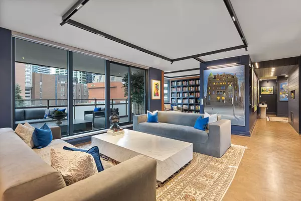 Toronto C09, ON M4W 1L9,66 Collier ST #6C