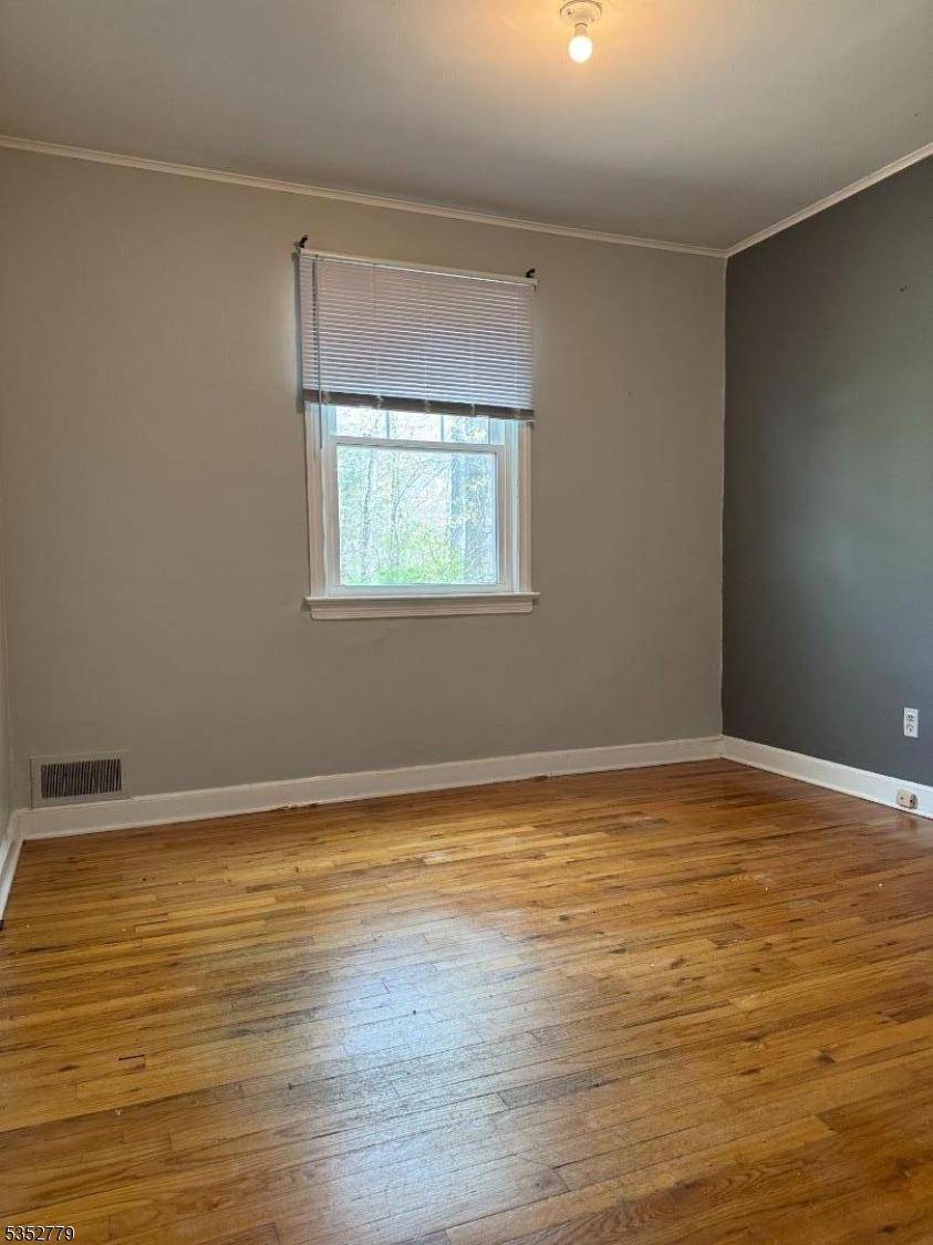 Livingston Twp., NJ 07039,36 W Hobart Gap Rd