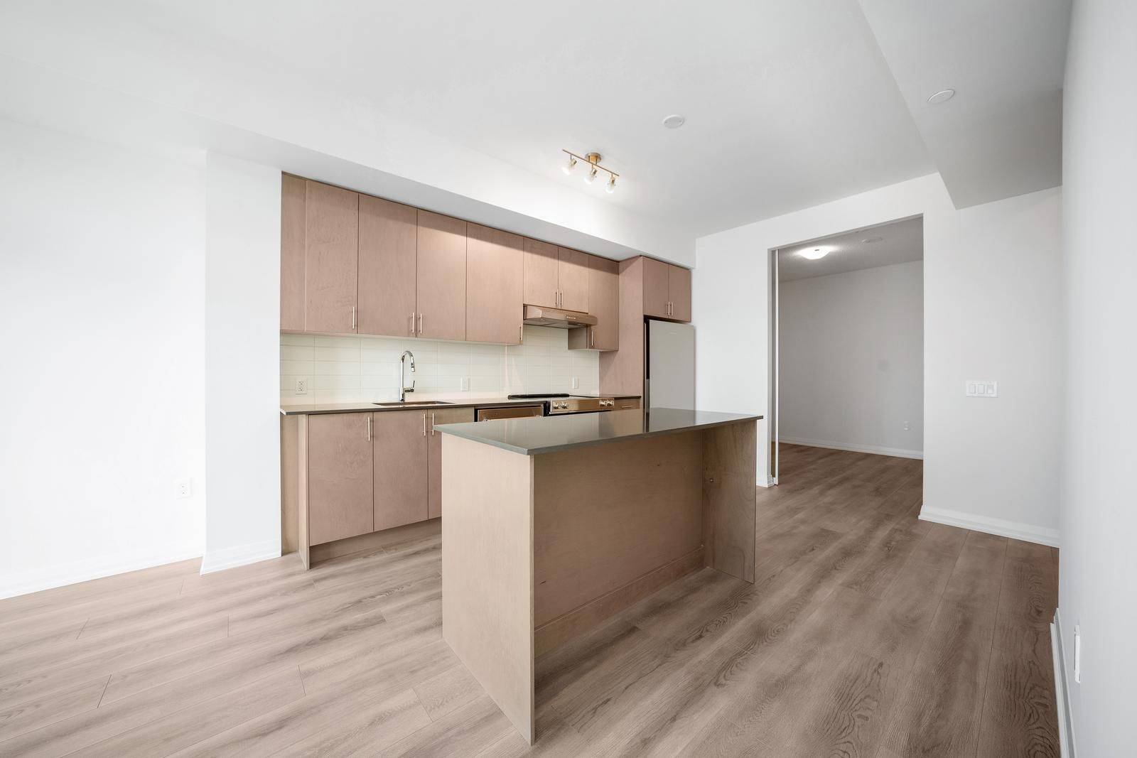Vaughan, ON L4K 0M6,8960 Jane ST #1822