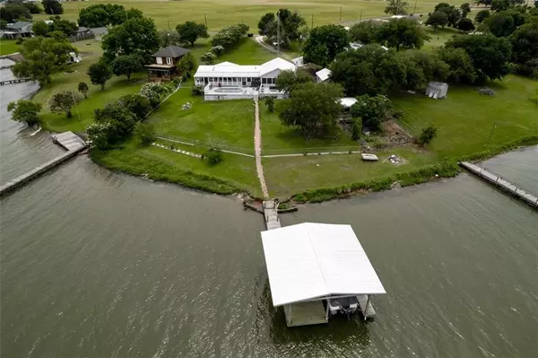 1603 Lcr 822, Groesbeck, TX 76642