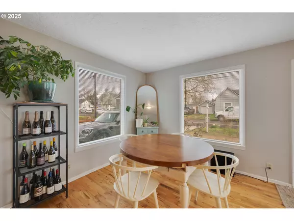 Newberg, OR 97132,200 E 3RD ST