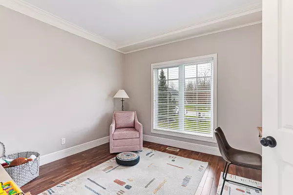 Collingwood, ON L9Y 0G6,73 Findlay DR
