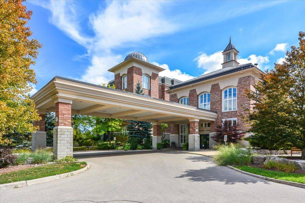 Guelph, ON N1G 5K9,71 Bayberry DR #212