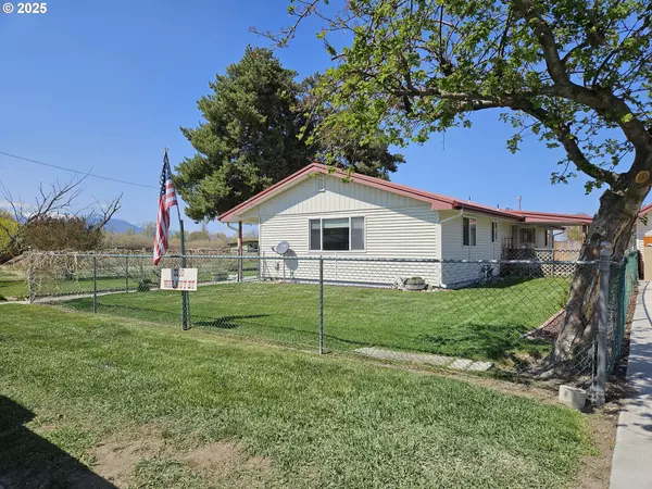 3110 WALNUT ST, Baker City, OR 97814