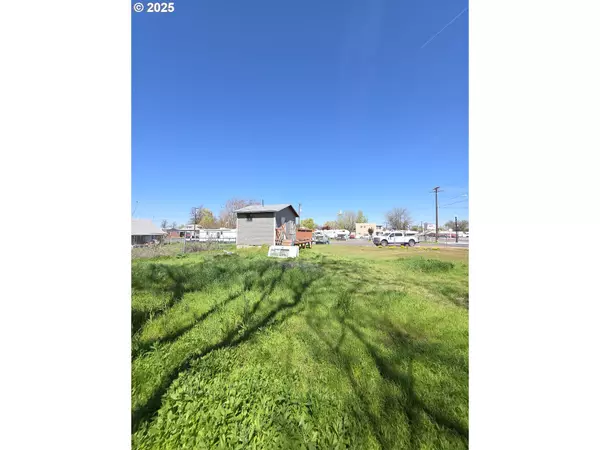 Stanfield, OR 97875,425 S MAIN ST