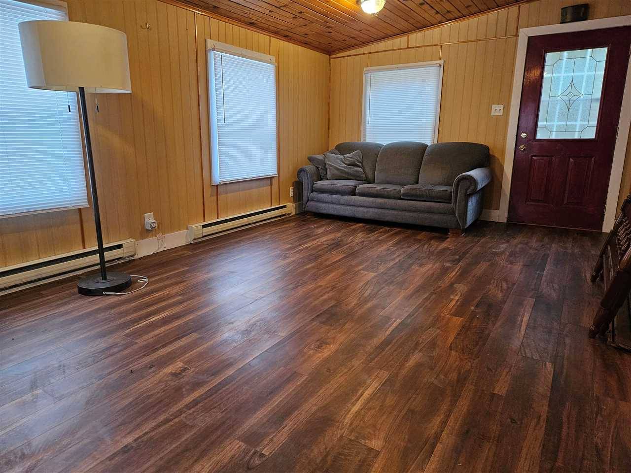 Columbus Junction, IA 52738,437 2nd St.