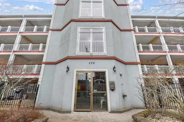 Prescott, ON K0E 1T0,175 Water ST #207