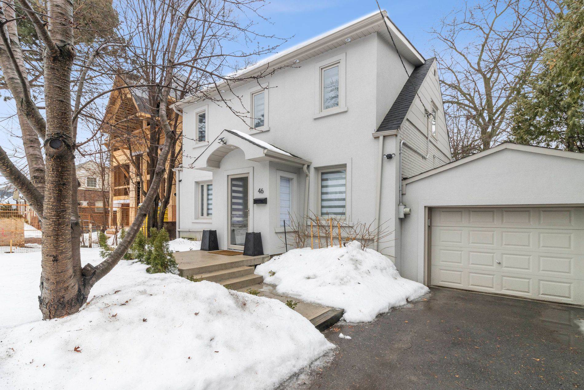 Toronto C14, ON M2N 4W8,46 Dudley AVE