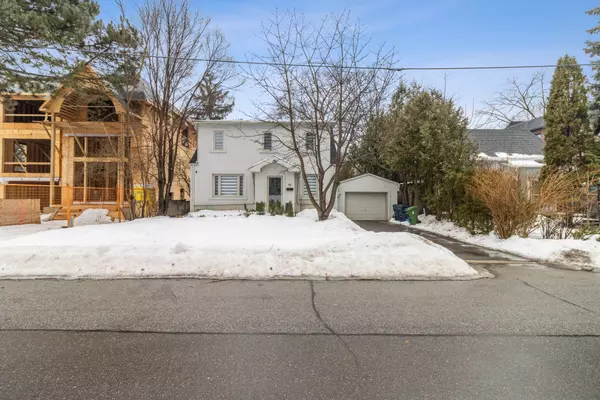 46 Dudley AVE, Toronto C14, ON M2N 4W8