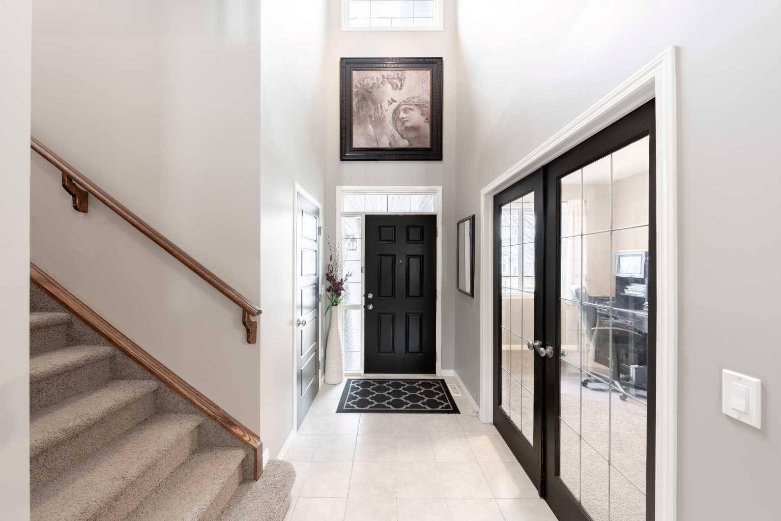 Airdrie, AB T4B 0J8,2043 Luxstone BLVD SW
