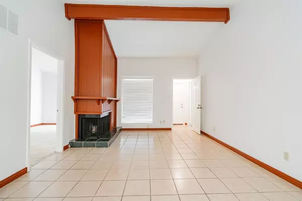 Dallas, TX 75231,7152 Fair Oaks Avenue #2087