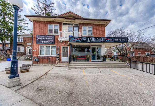 Kitchener, ON N2M 1A4,744 Queen ST S