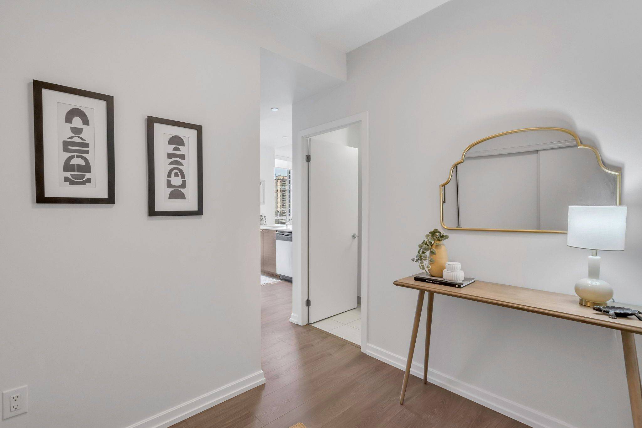 Toronto C15, ON M2J 0B7,66 Forest Manor RD #408