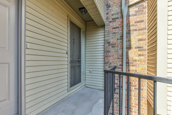 Tillsonburg, ON N4G 5K2,23 Wren CT #7