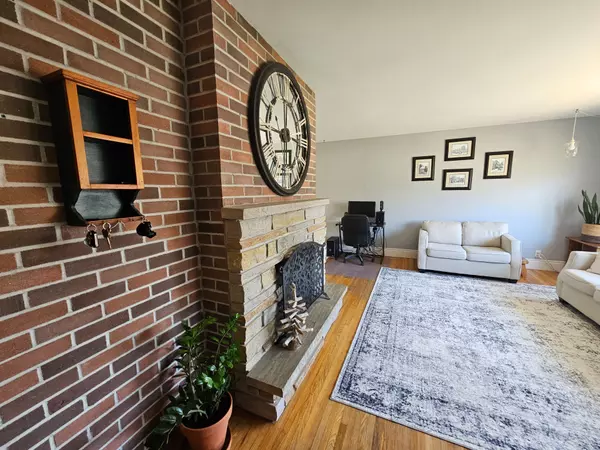 Kingston, ON K0H 1M0,2502 Leeman RD