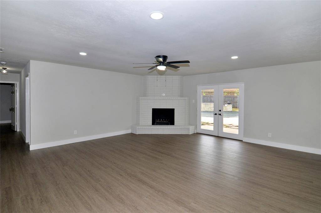 Azle, TX 76020,1105 Pine Ridge Drive