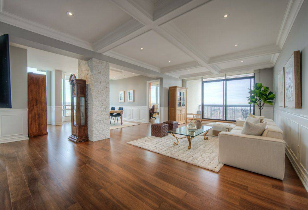 Oakville, ON L6L 5V2,2180 Marine DR #PH2