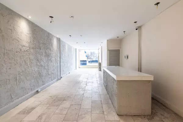 Toronto C04, ON M4N 2L4,3236 Yonge ST