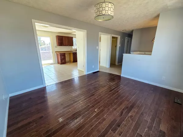 Temiskaming Shores, ON P0J 1R0,106 Cross Lake RD E