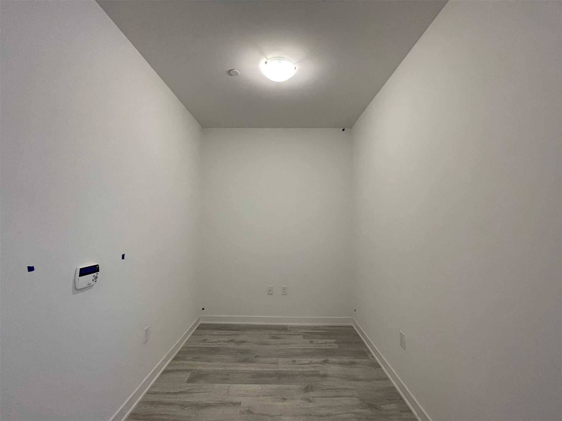 Mississauga, ON L5M 0Z7,4655 Metcalfe AVE #103
