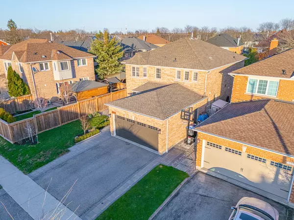 Mississauga, ON L5L 5T6,3211 Dover CRES