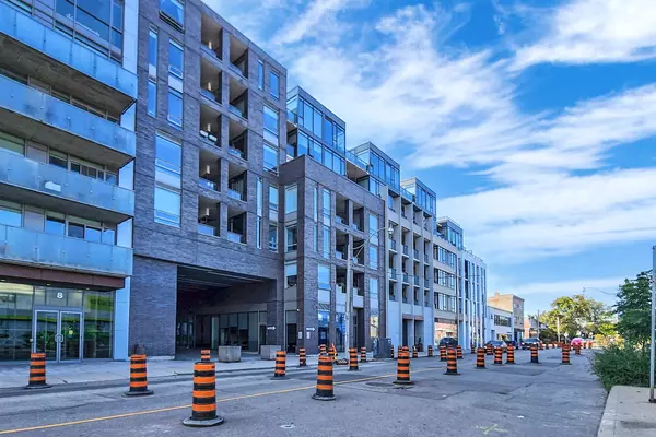 Toronto C01, ON M6J 3K6,20 Gladstone AVE #416