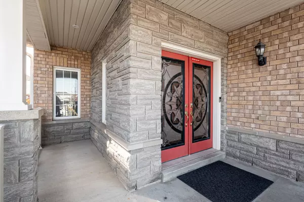 Oshawa, ON L1K 0J6,1067 Coldstream DR