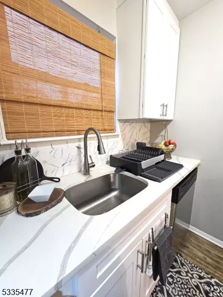 289 Main St Unit 4N #4N, Spotswood Boro, NJ 08884
