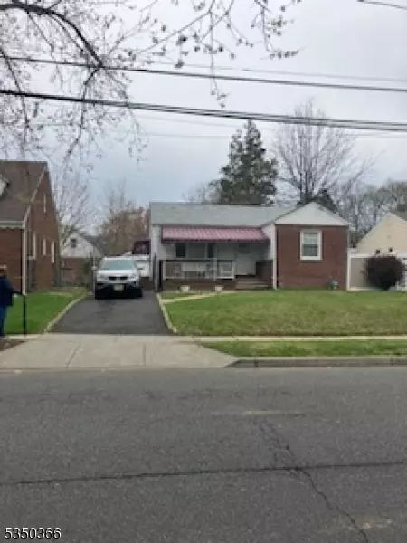 904 Thompson Ave, Roselle Boro, NJ 07203
