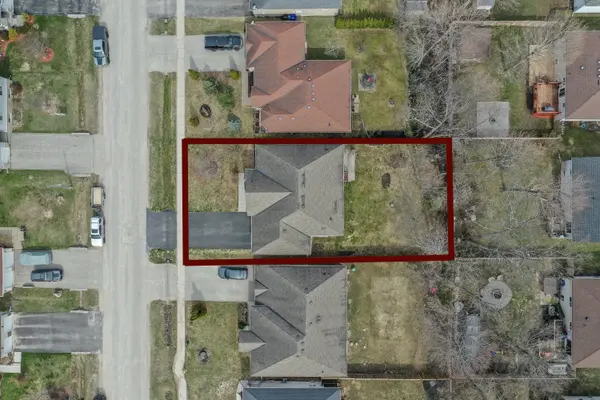 Tay, ON L0K 2A0,61 Mcdermitt TRL