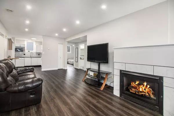Russell, ON K0A 1W0,75 LAPOINTE BLVD #5C