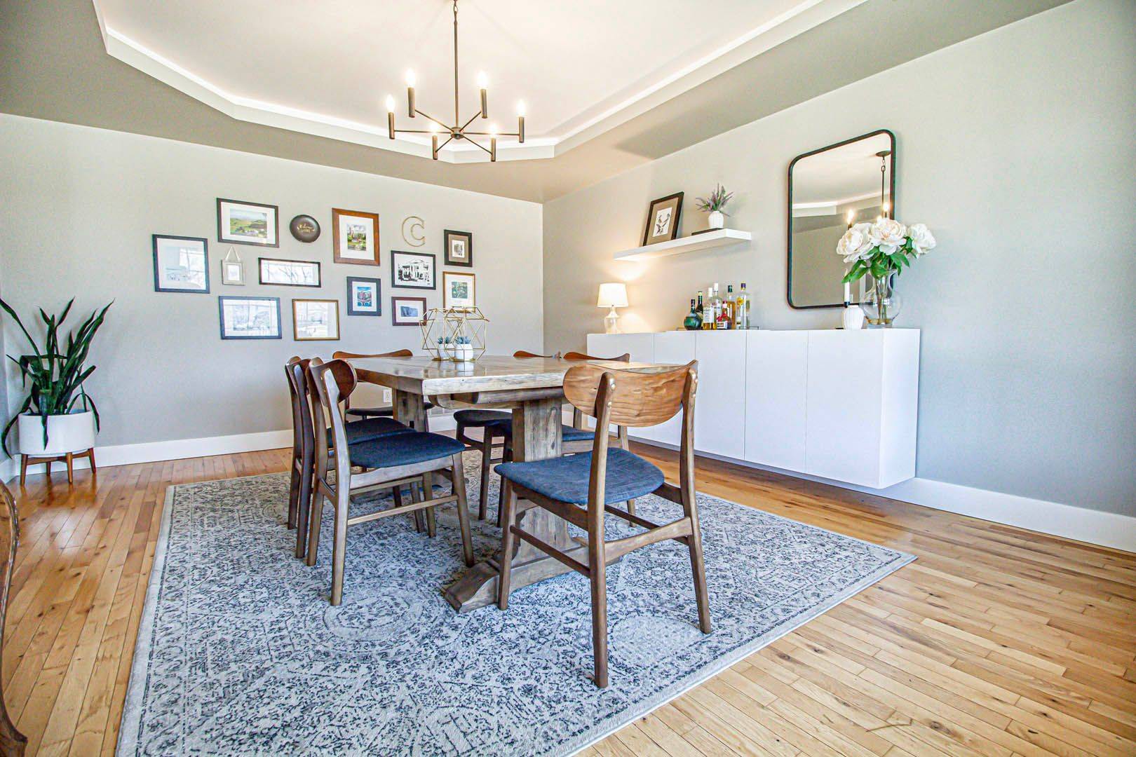 Milton, ON L9T 3N1,848 Bishop CT