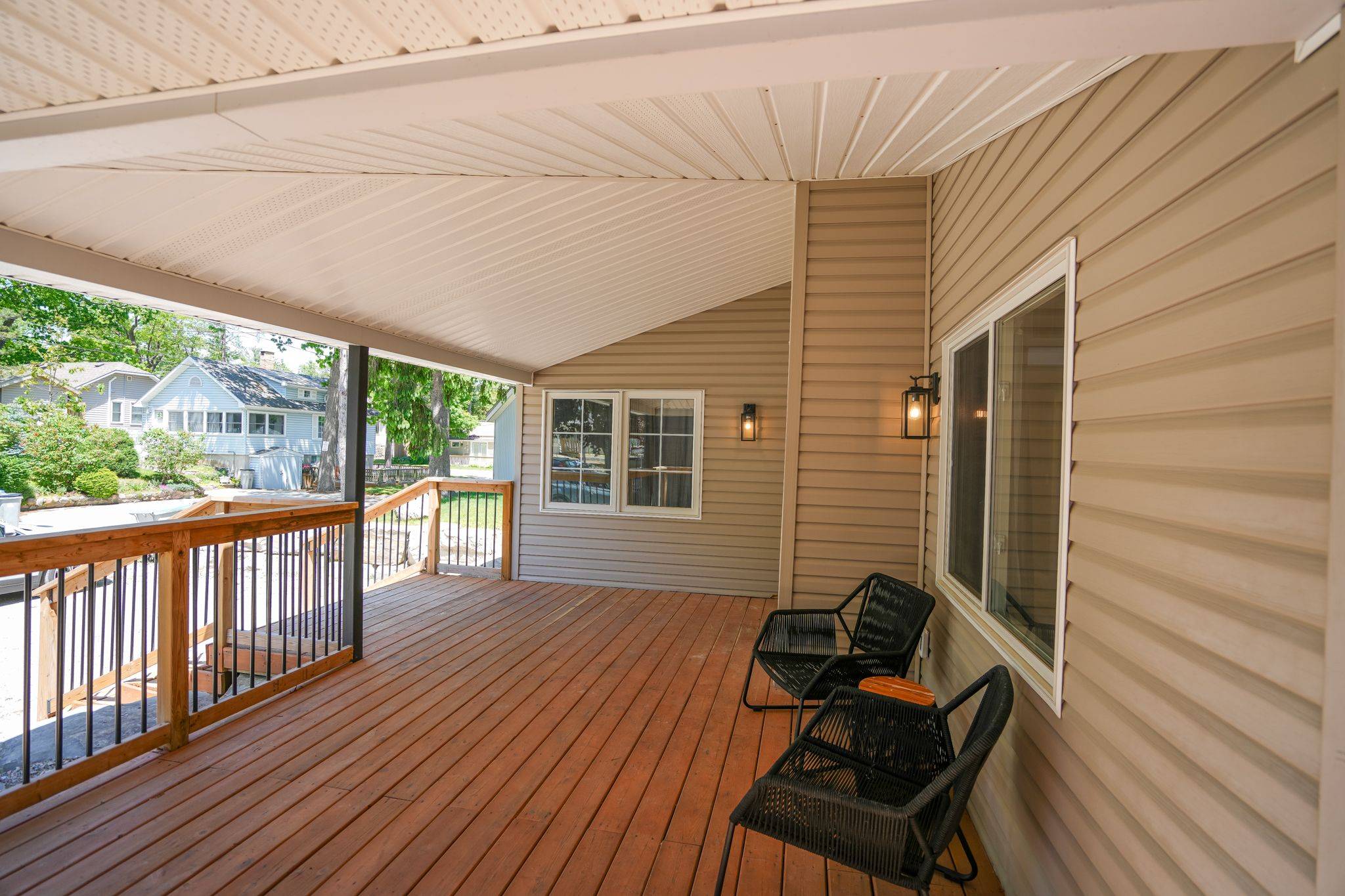 Lambton Shores, ON N0M 1T0,14 Warwick AVE