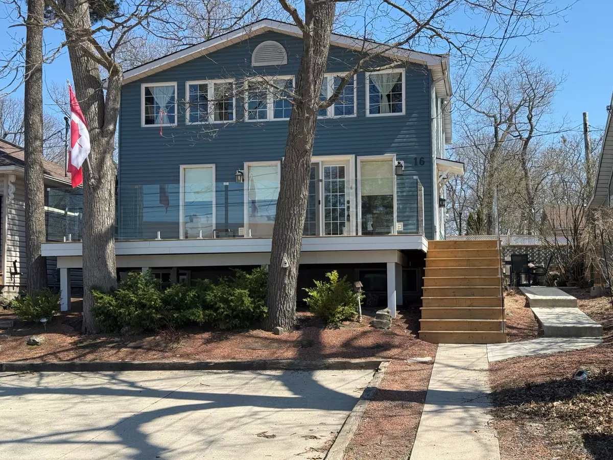 Lambton Shores, ON N0M 1T0,16 Huron AVE