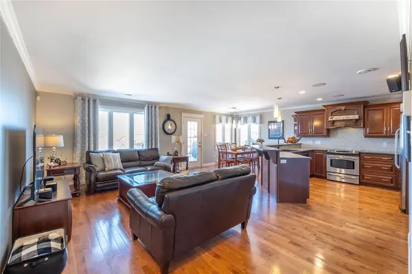 8 Quinton Place, Paradise, NL A1L0G9