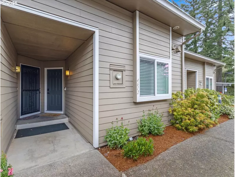 4612 SW COMUS PL #4D, Portland, OR 97219