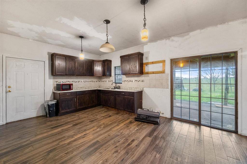 Kerens, TX 75144,288 County Road 3011