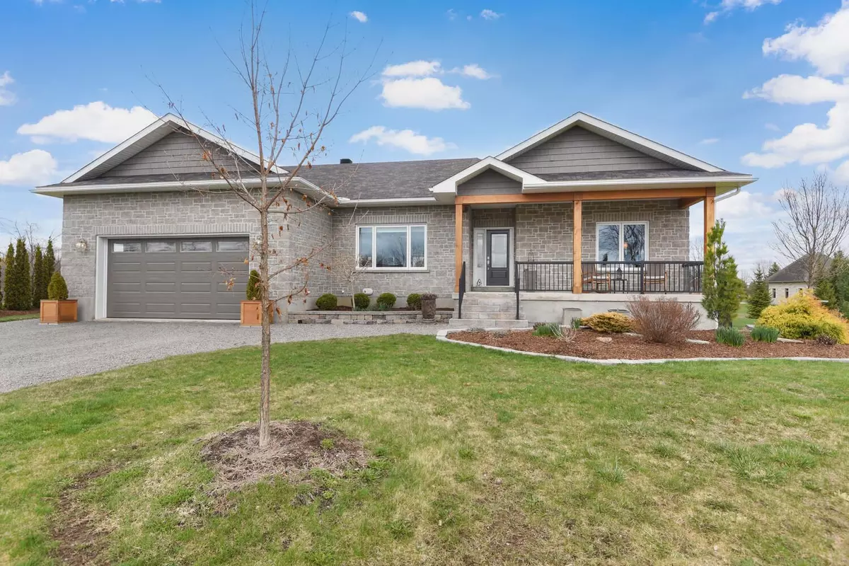 Augusta, ON K6V 5T1,1132 Irace DR