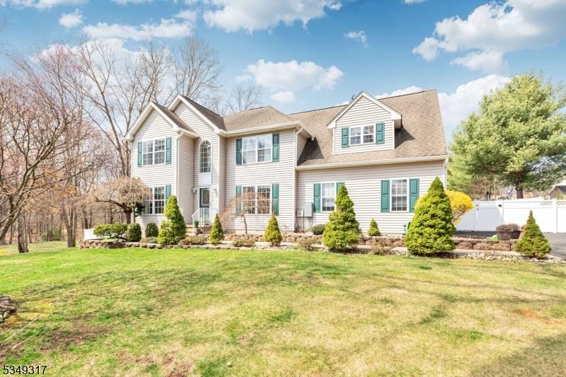 Long Hill Twp., NJ 07933,160 Riverview Ave
