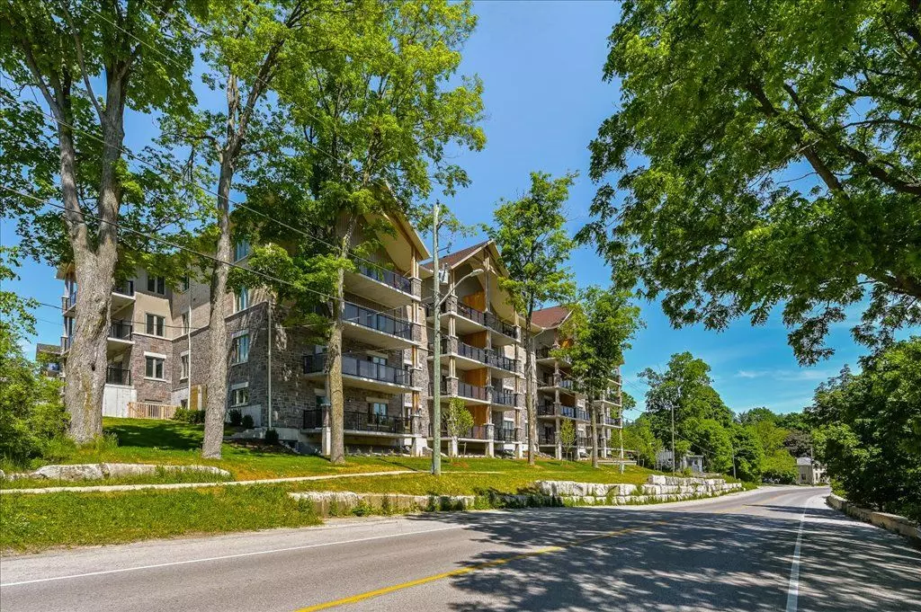 Centre Wellington, ON N0B 1S0,19 Stumpf ST #302