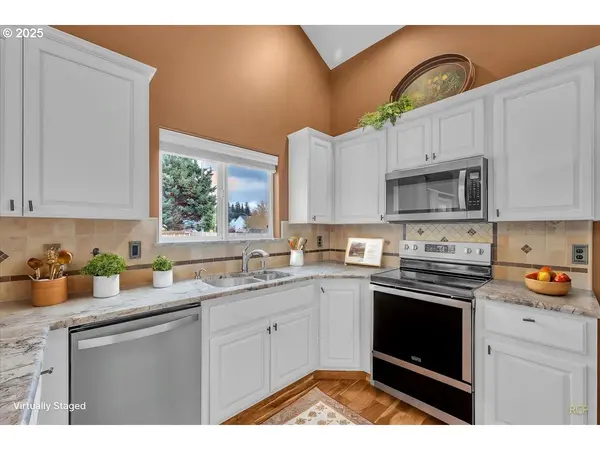 16810 NE 10TH ST, Vancouver, WA 98684