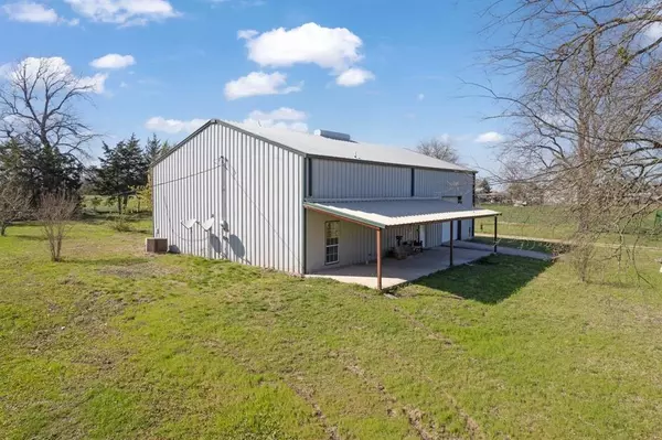 Trenton, TX 75490,4300 County Road 4640