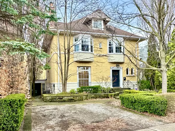 23 South DR, Toronto C09, ON M4W 1R2