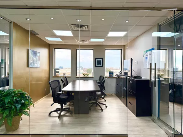 Richmond Hill, ON L4B 3M4,9040 Leslie ST #219